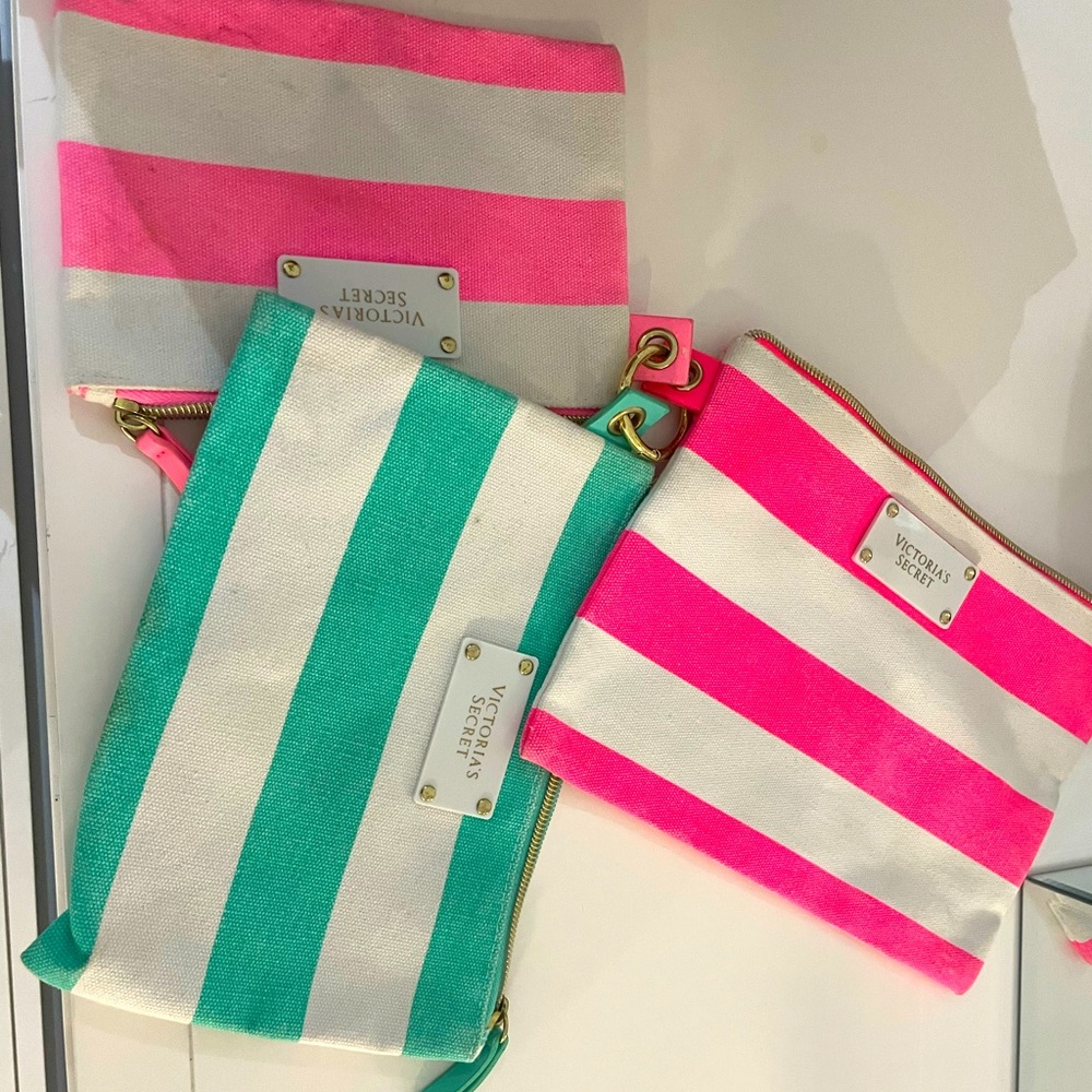 Victoria’s Secret make up bag set